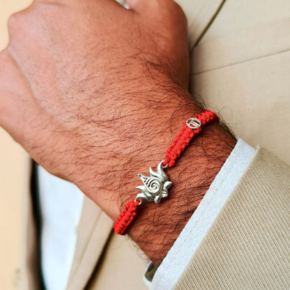Men- Lakshmi Narayan Lotus in 92.5Pure Silver Bracelet